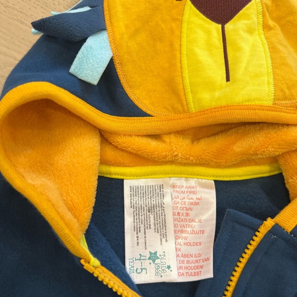 Children’s Lion zip-up Hoodie - Picture 4 of 4